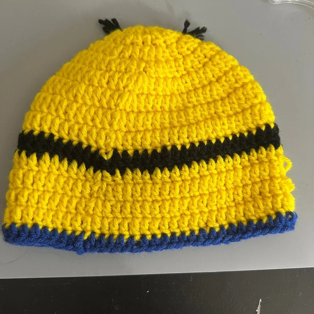 Handmade Crochet Minion Beanie Yellow Blue Knit One Eye Goggle Hat Despicable Me